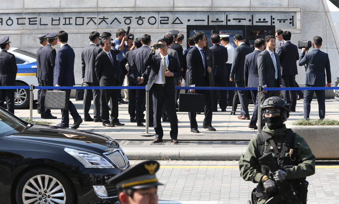 Archillect ID 372292