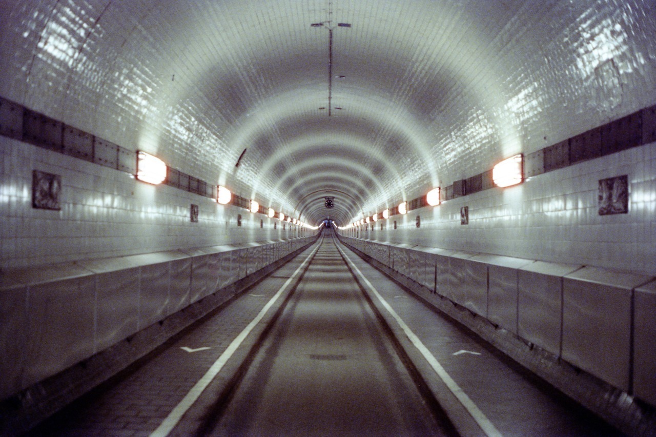 Archillect ID 372299