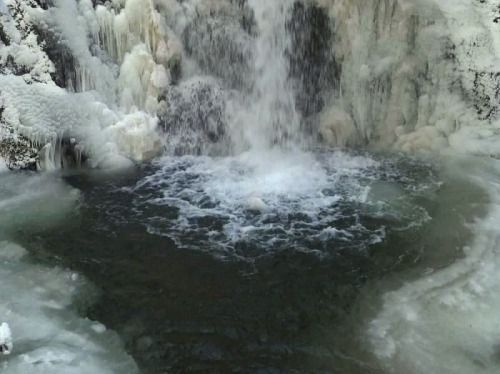 Archillect ID 372320