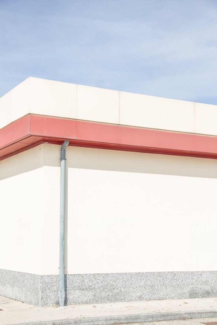 Archillect ID 372352