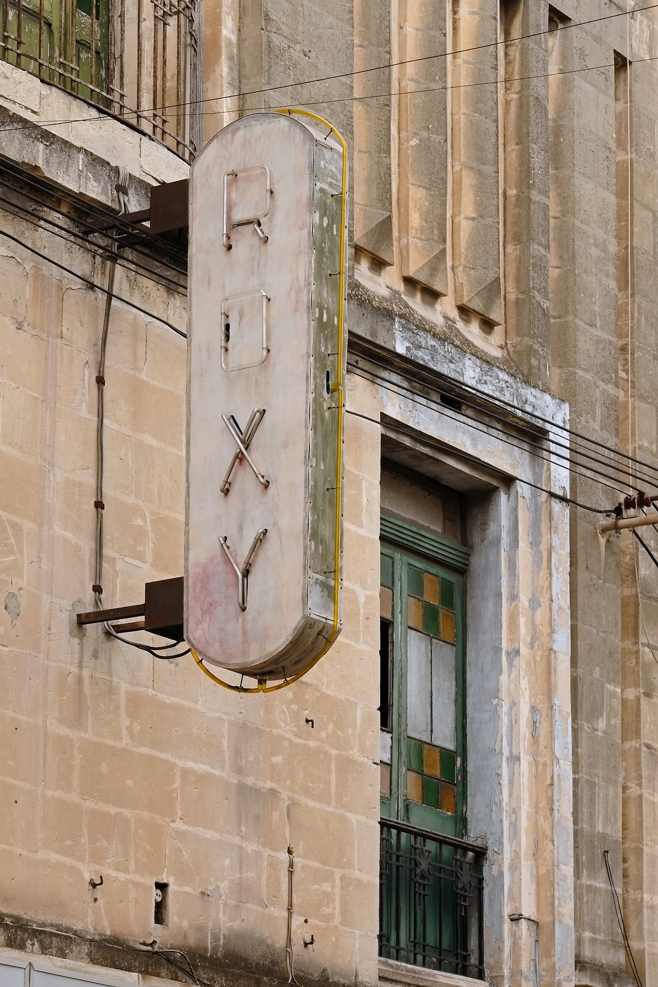 Archillect ID 372495