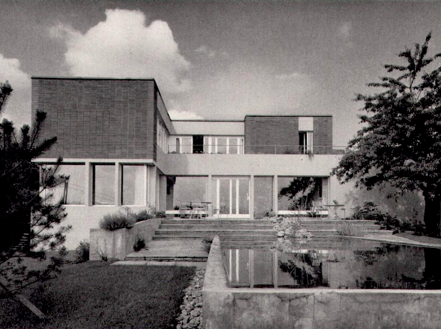 Archillect ID 372605