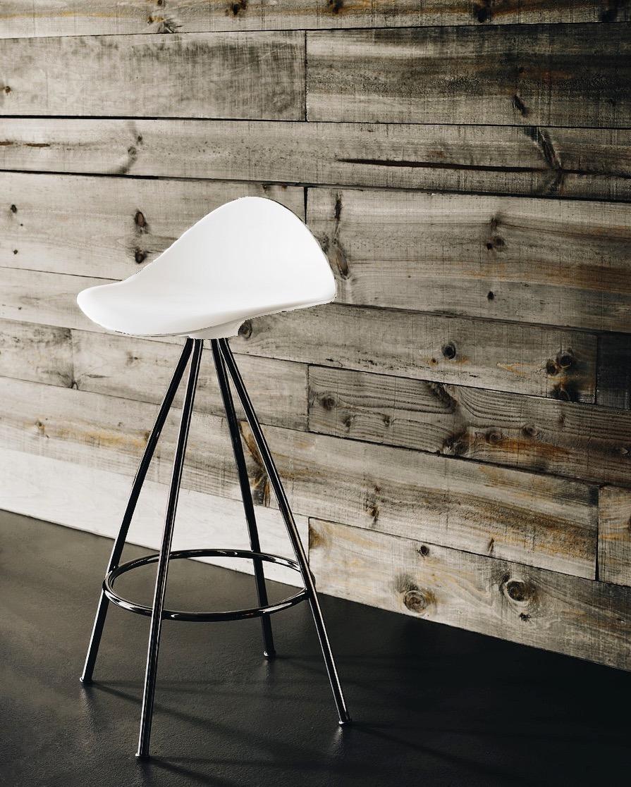 Archillect ID 372705