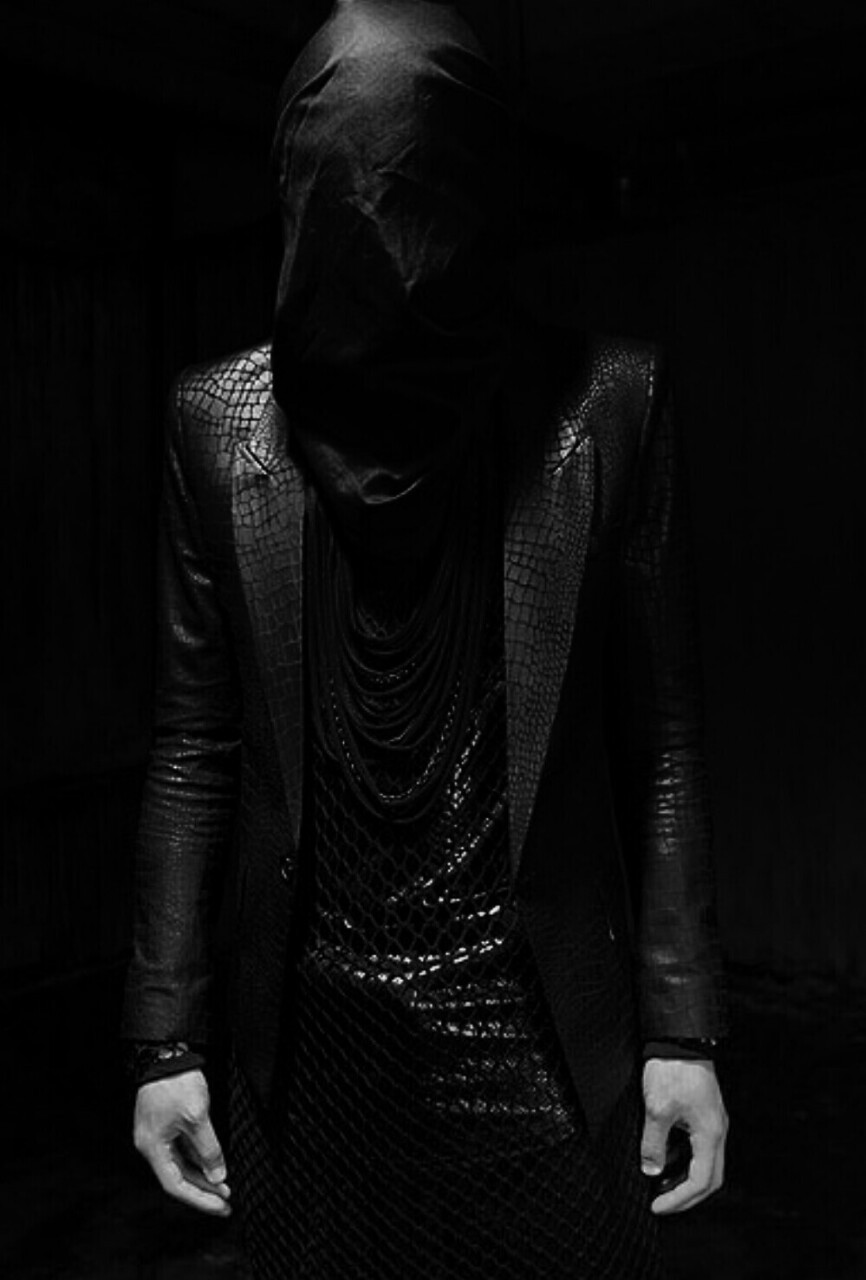 Archillect ID 372815