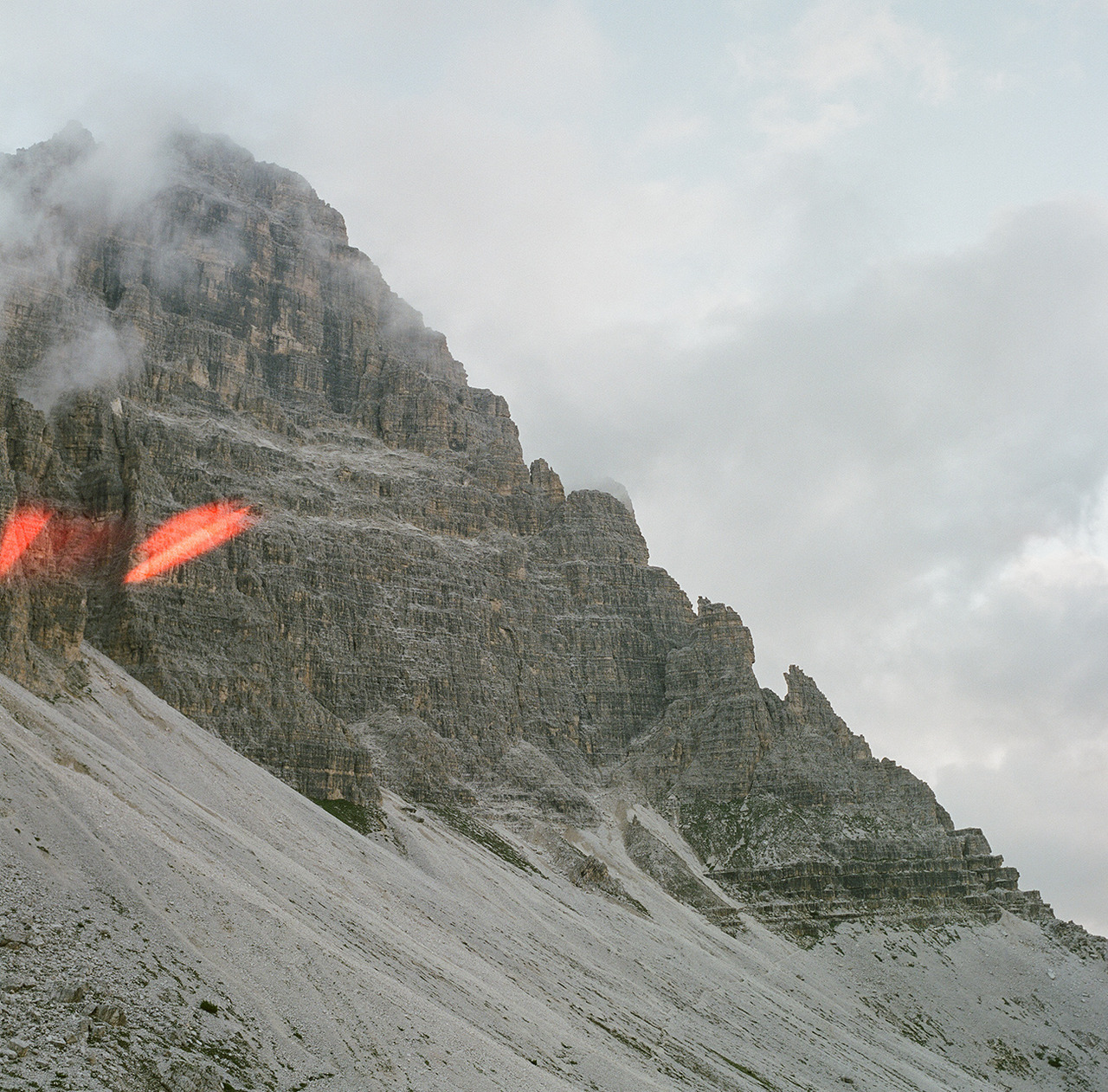 Archillect ID 372831