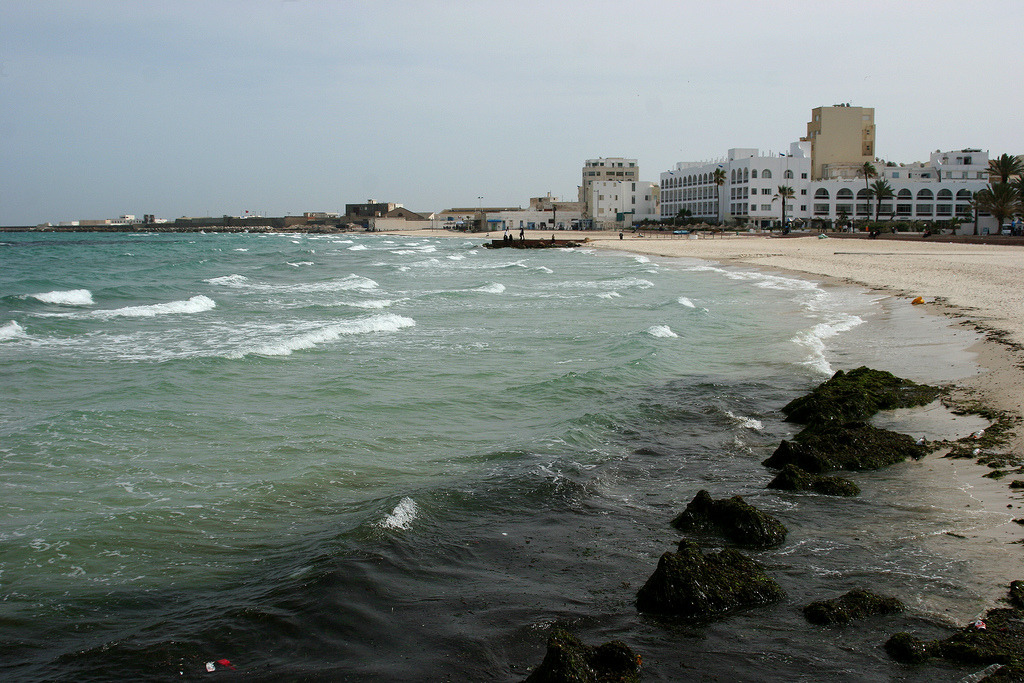 Archillect ID 372995