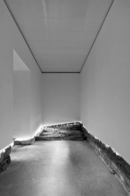 Archillect ID 373132