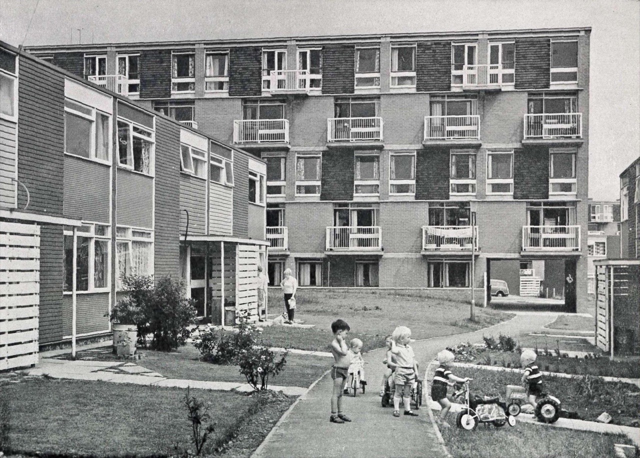 Archillect ID 373176