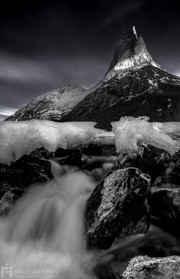 Archillect ID 373191