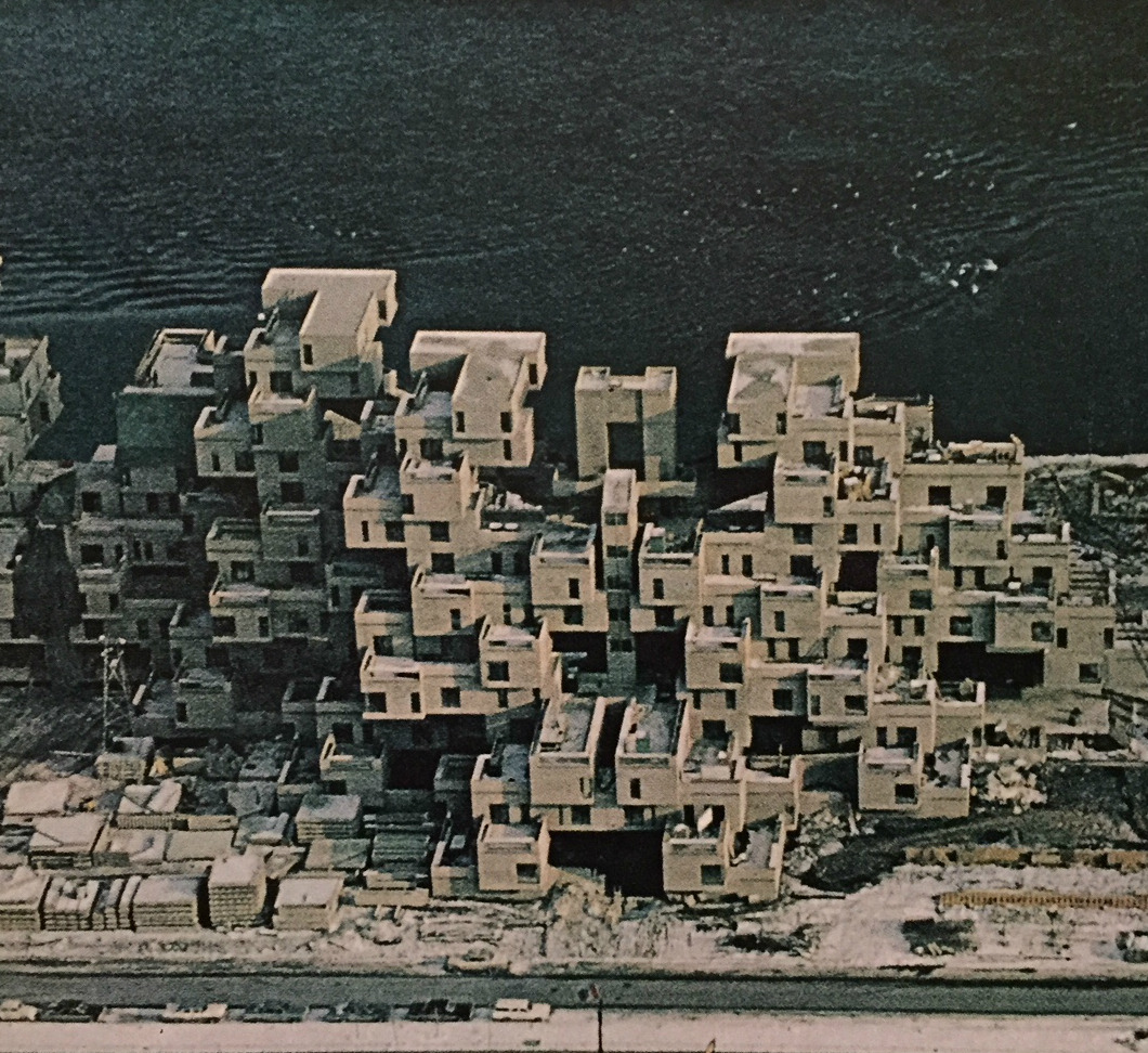 Archillect ID 373192