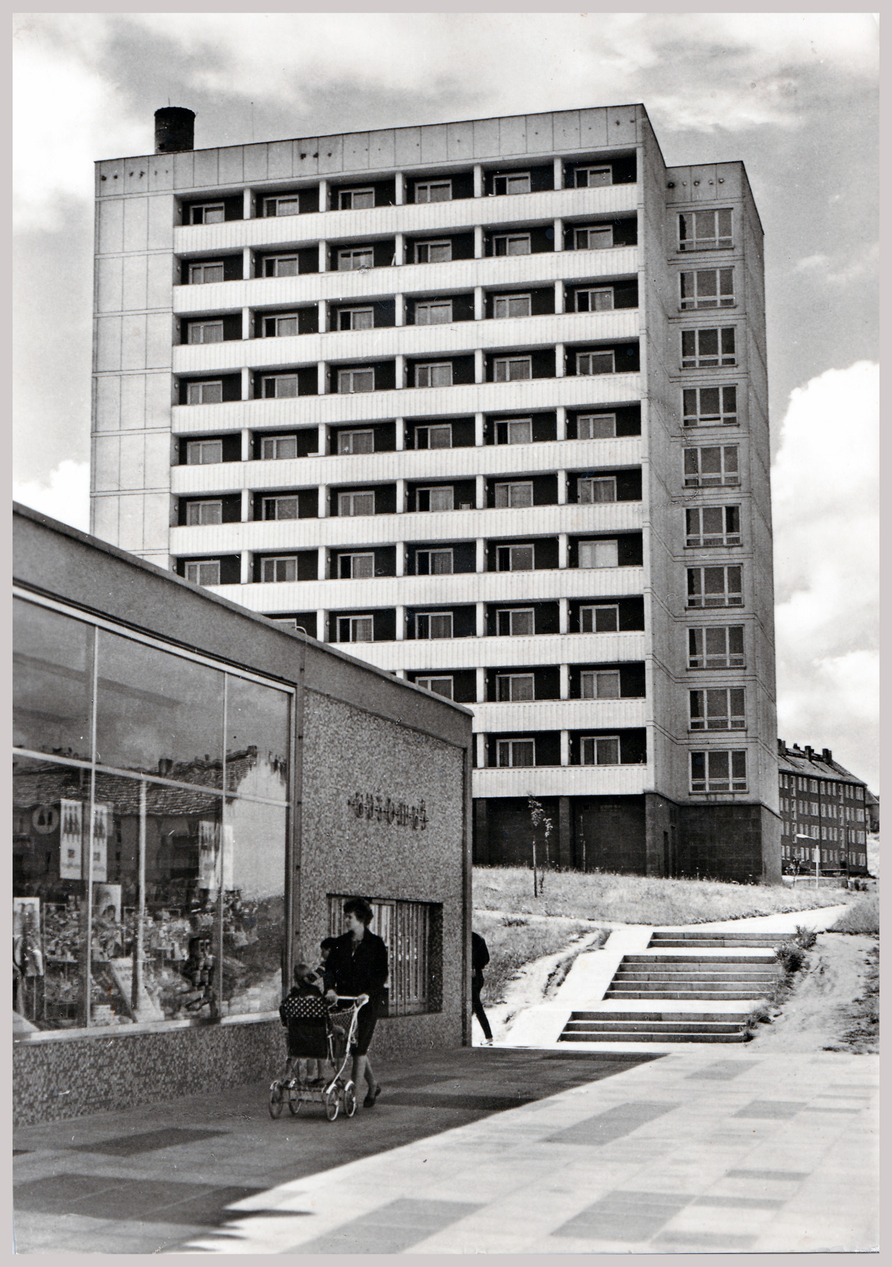 Archillect ID 373199