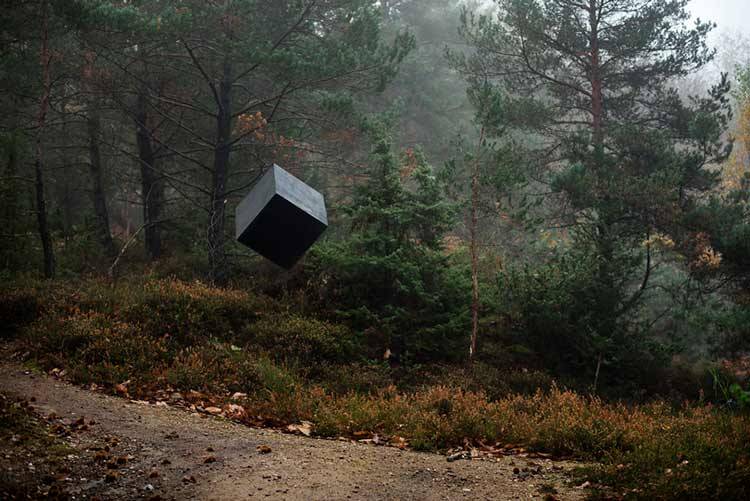 Archillect ID 373244