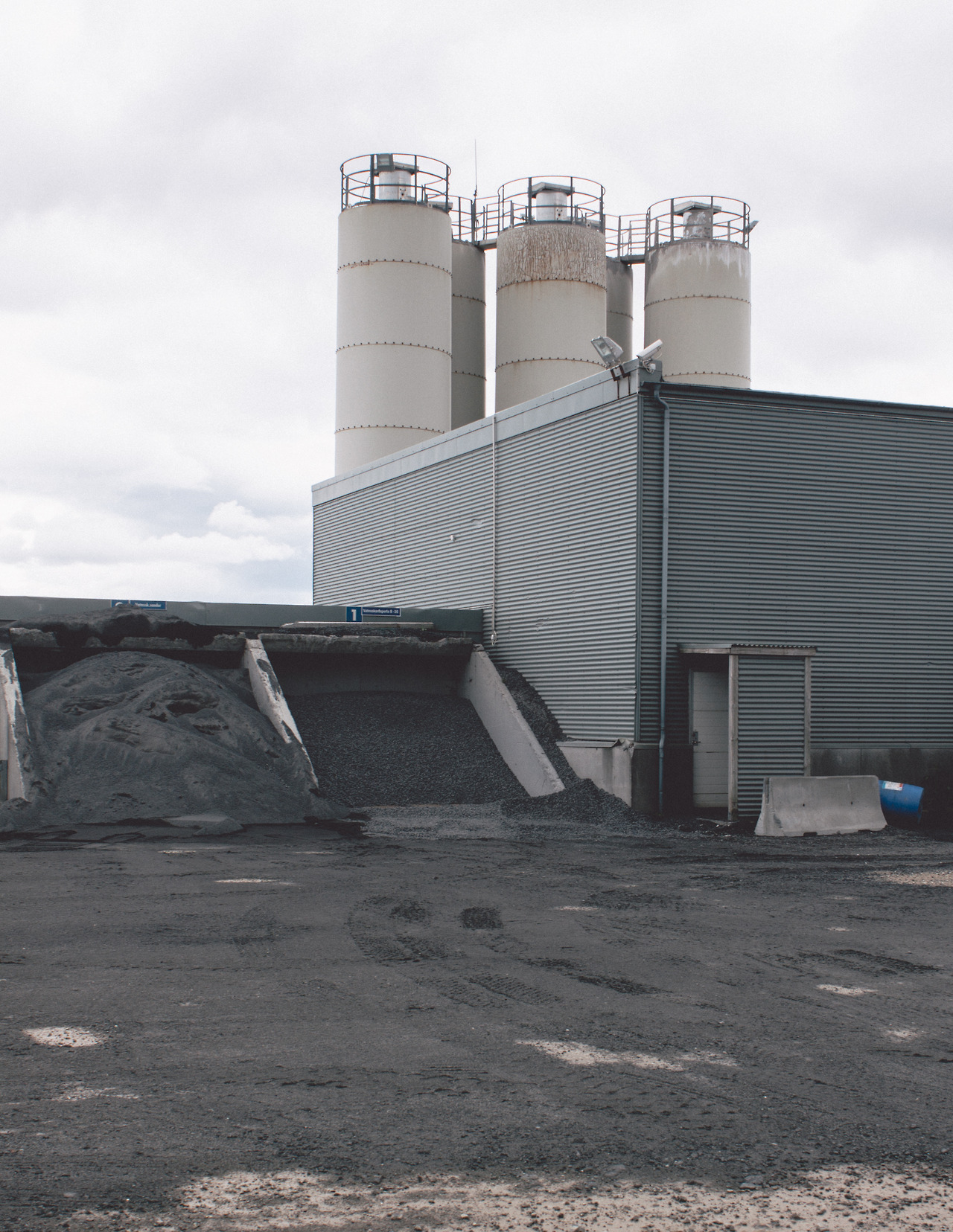 Archillect ID 373255