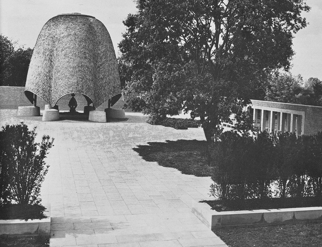 Archillect ID 373264