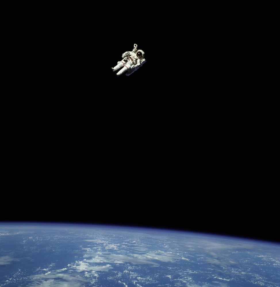 Archillect ID 373295