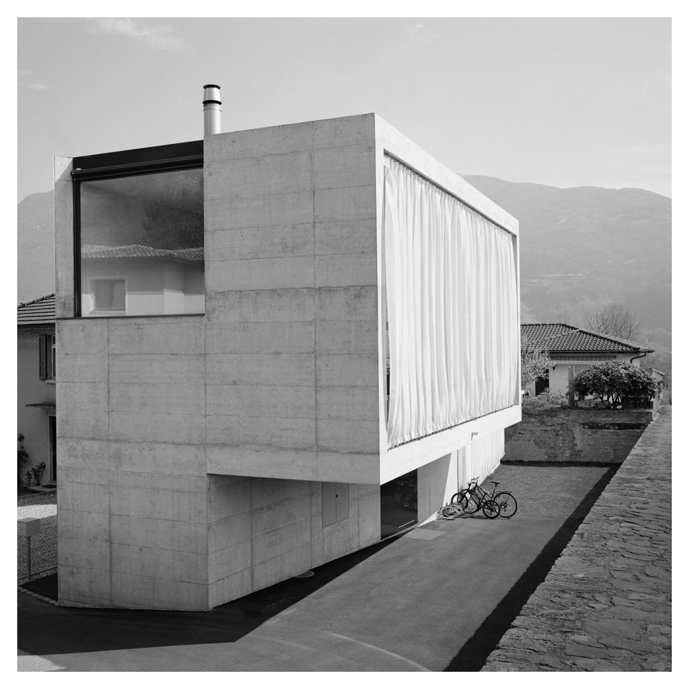 Archillect ID 373391