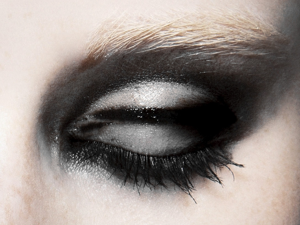 Archillect ID 373415