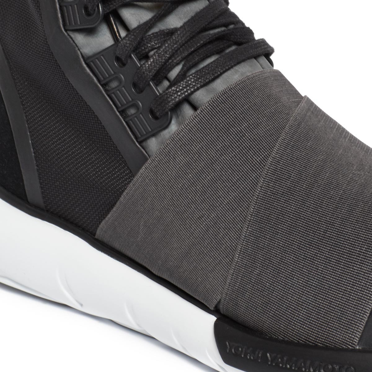 Archillect ID 373470