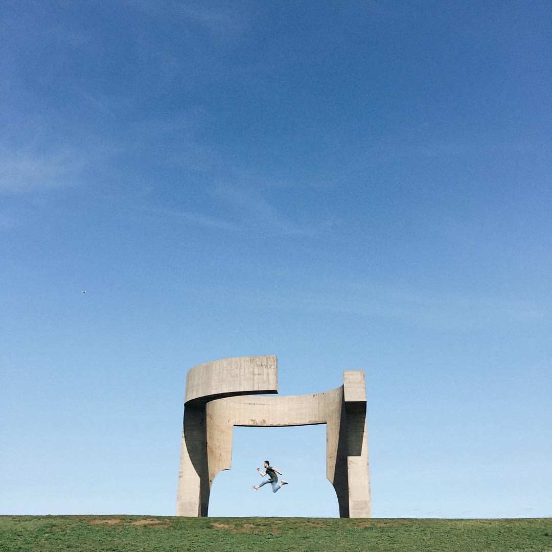 Archillect ID 373476