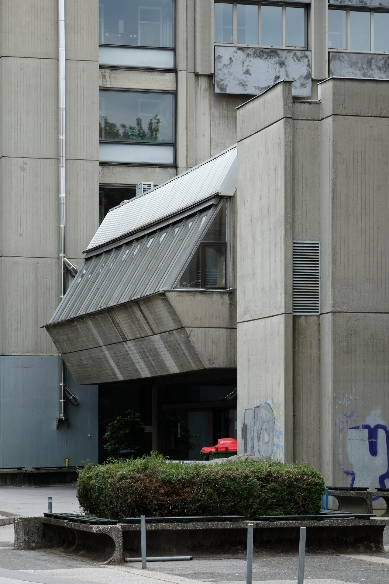 Archillect ID 373559