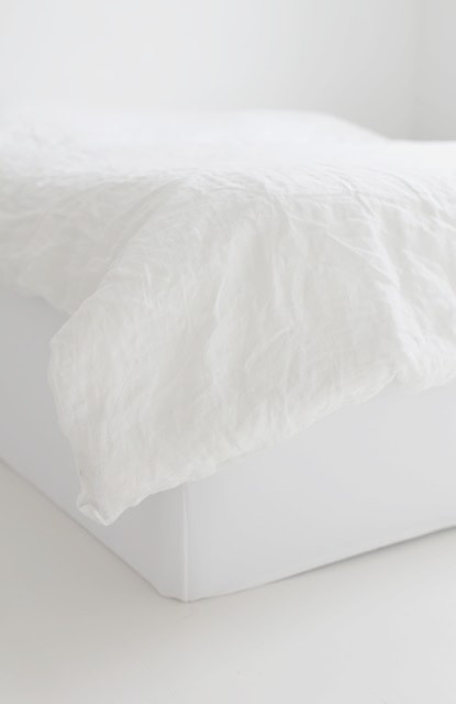 Archillect ID 373638