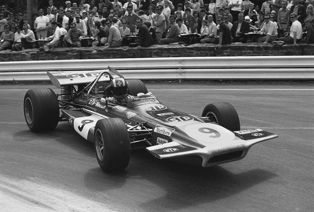 Archillect ID 373649