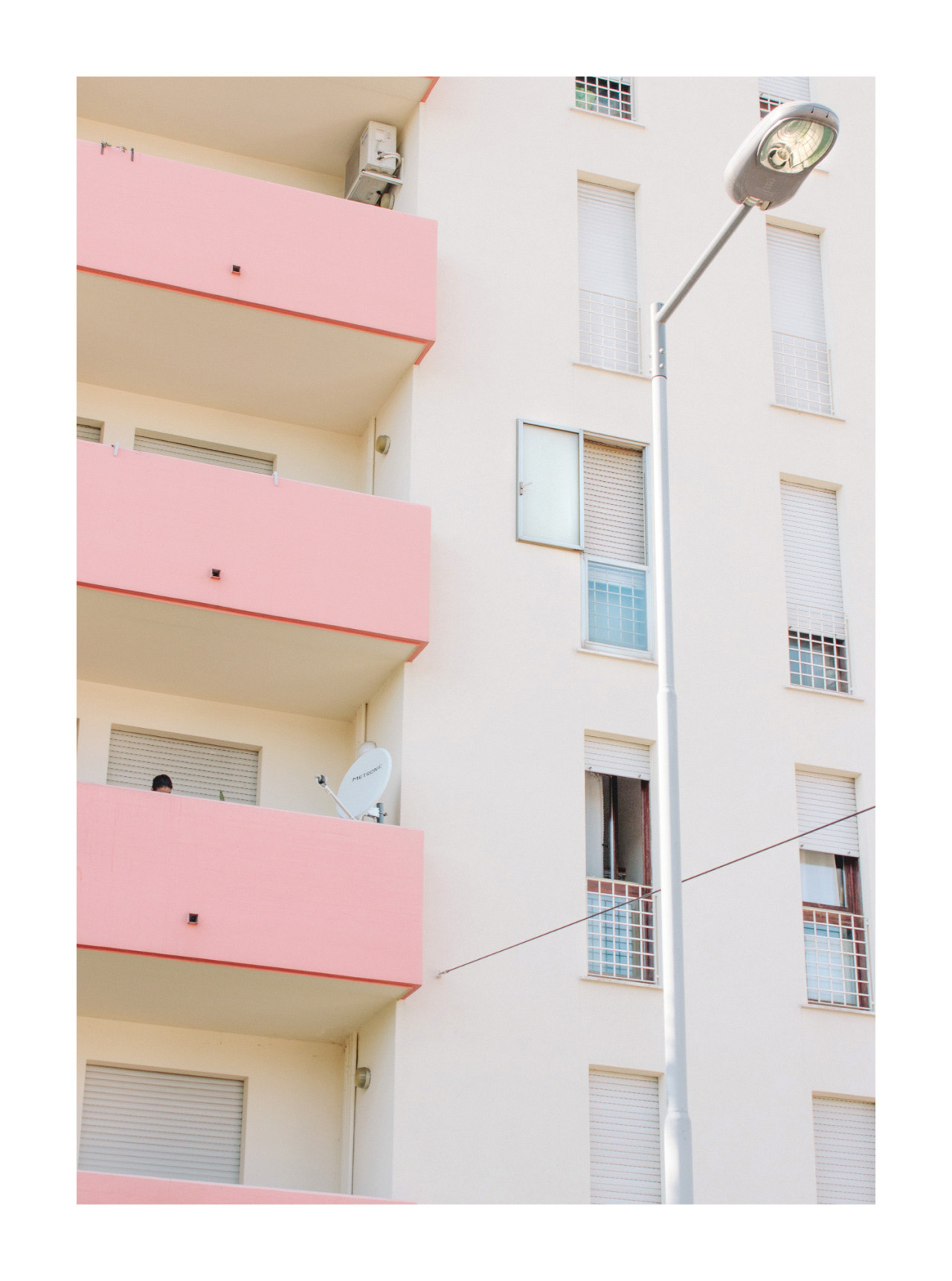 Archillect ID 373699