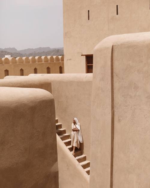 Archillect ID 373780