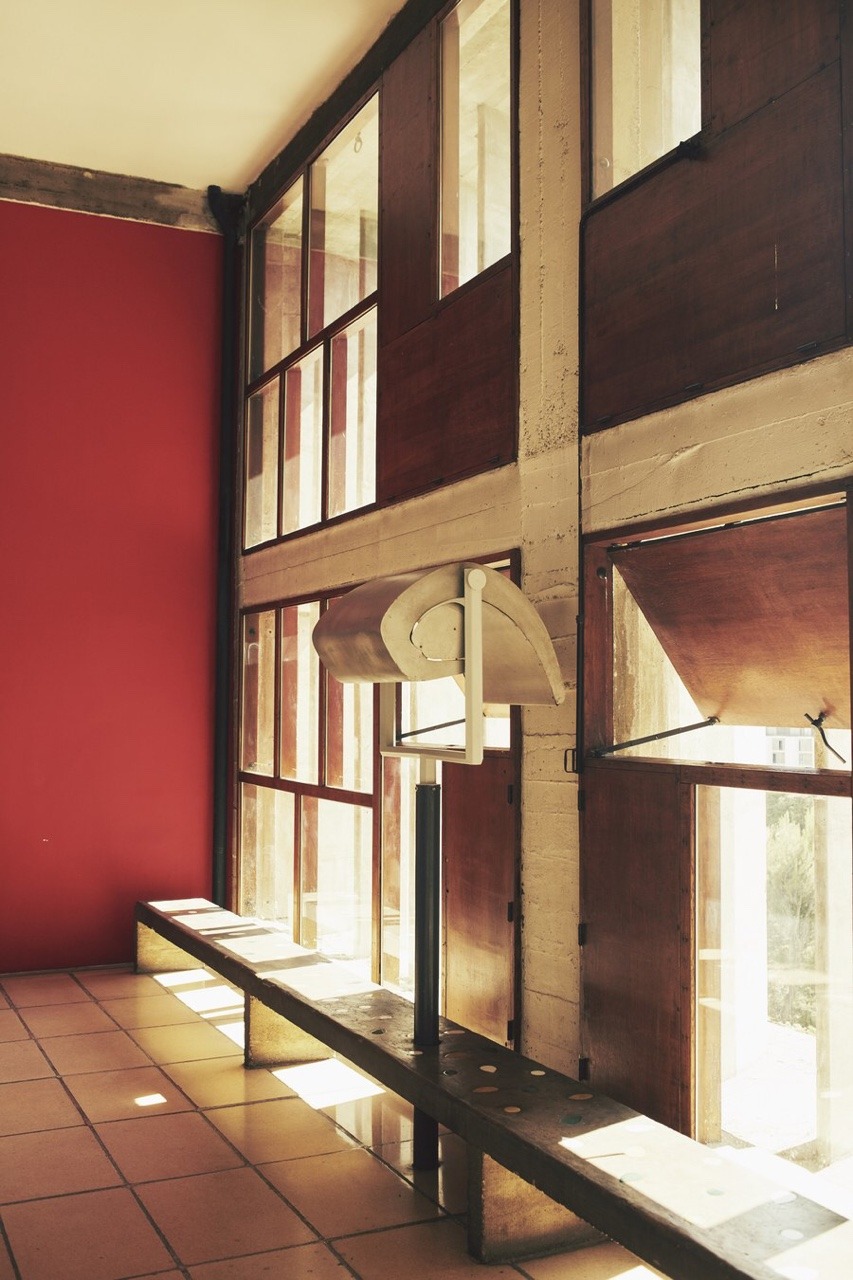 Archillect ID 373782