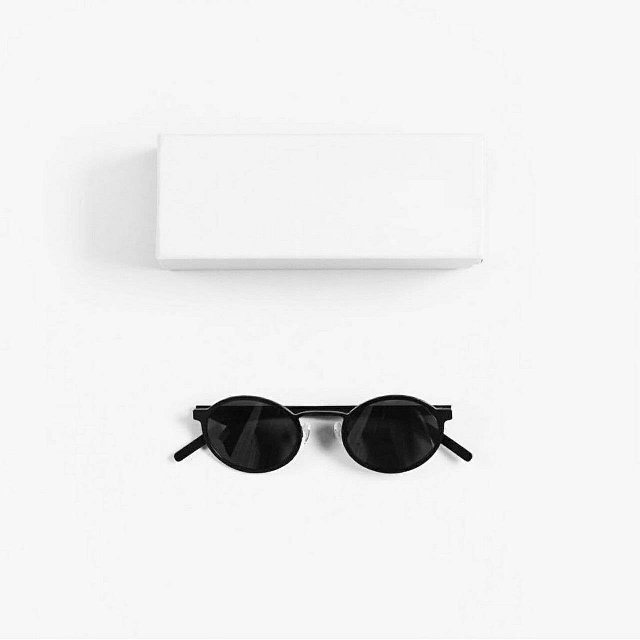 Archillect ID 373842