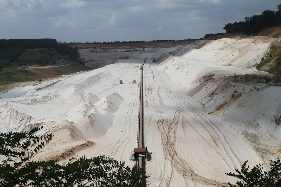 Archillect ID 373916