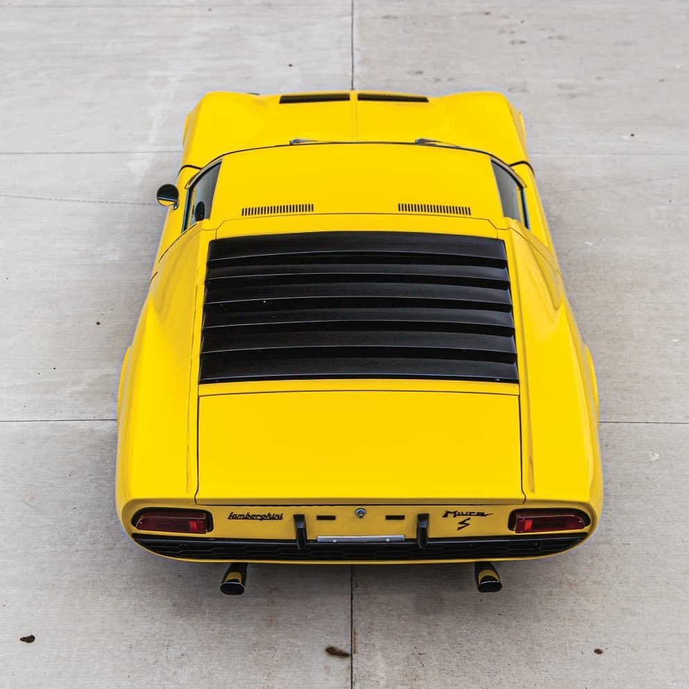 Archillect ID 373993