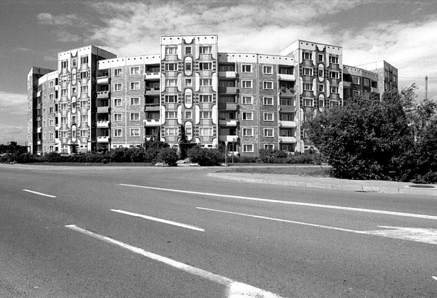 Archillect ID 374001