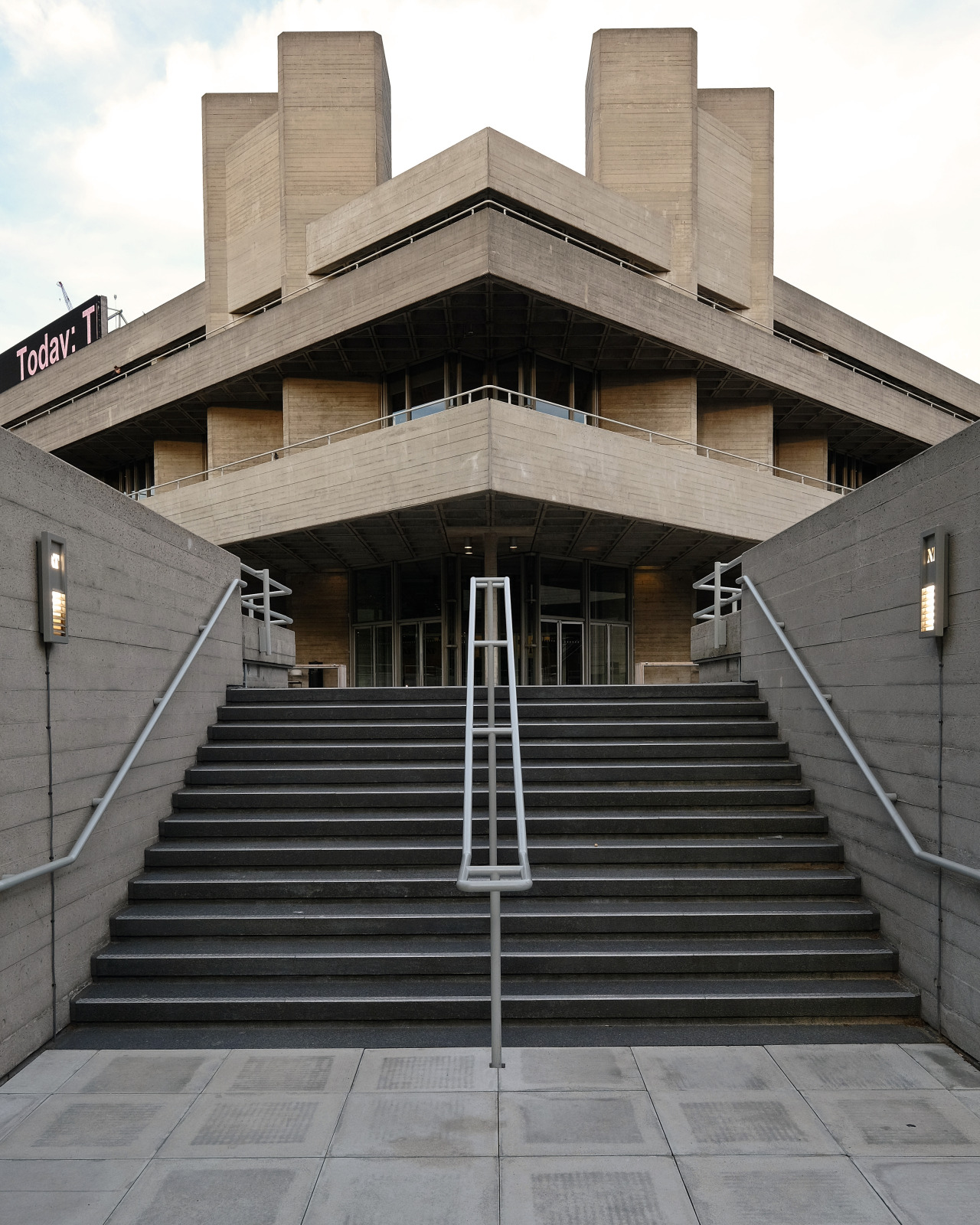 Archillect ID 374291