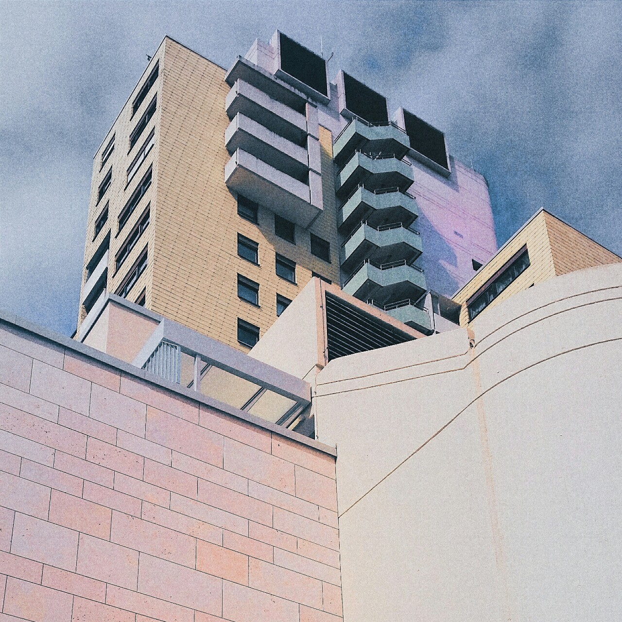 Archillect ID 374298