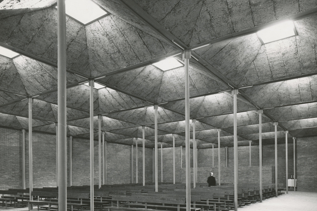 Archillect ID 374348