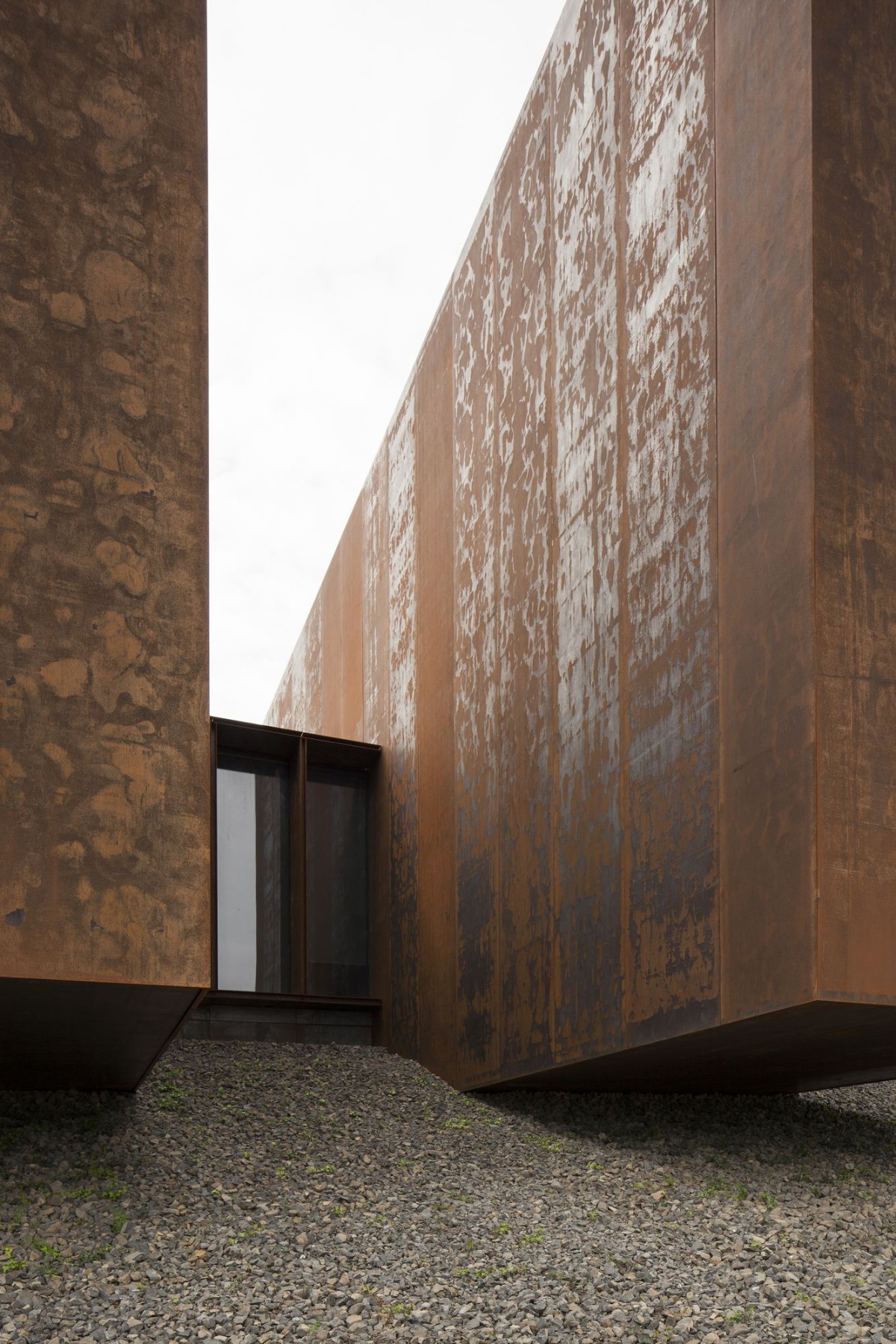 Archillect ID 374408