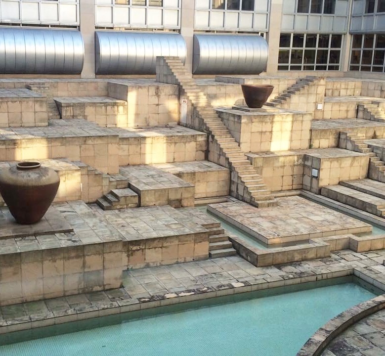 Archillect ID 374424