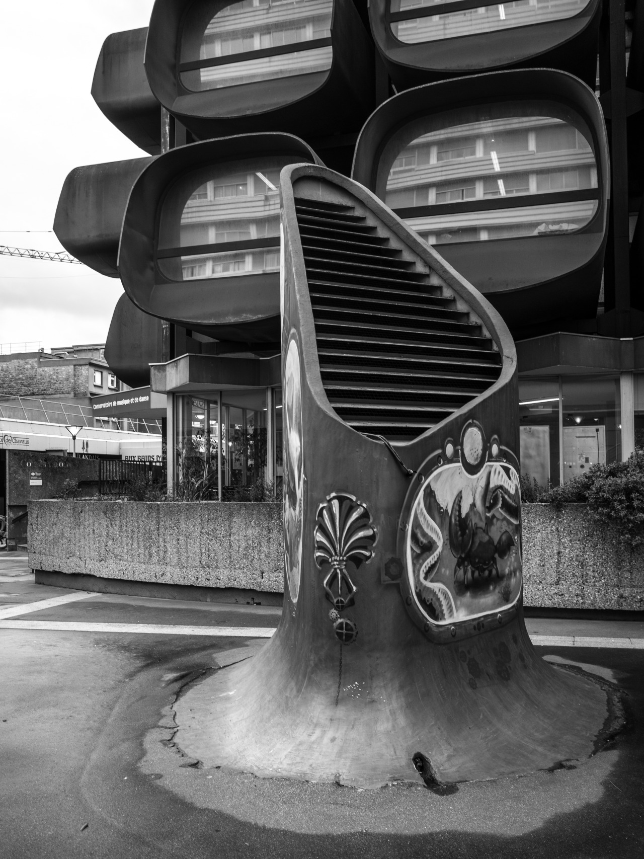 Archillect ID 374498