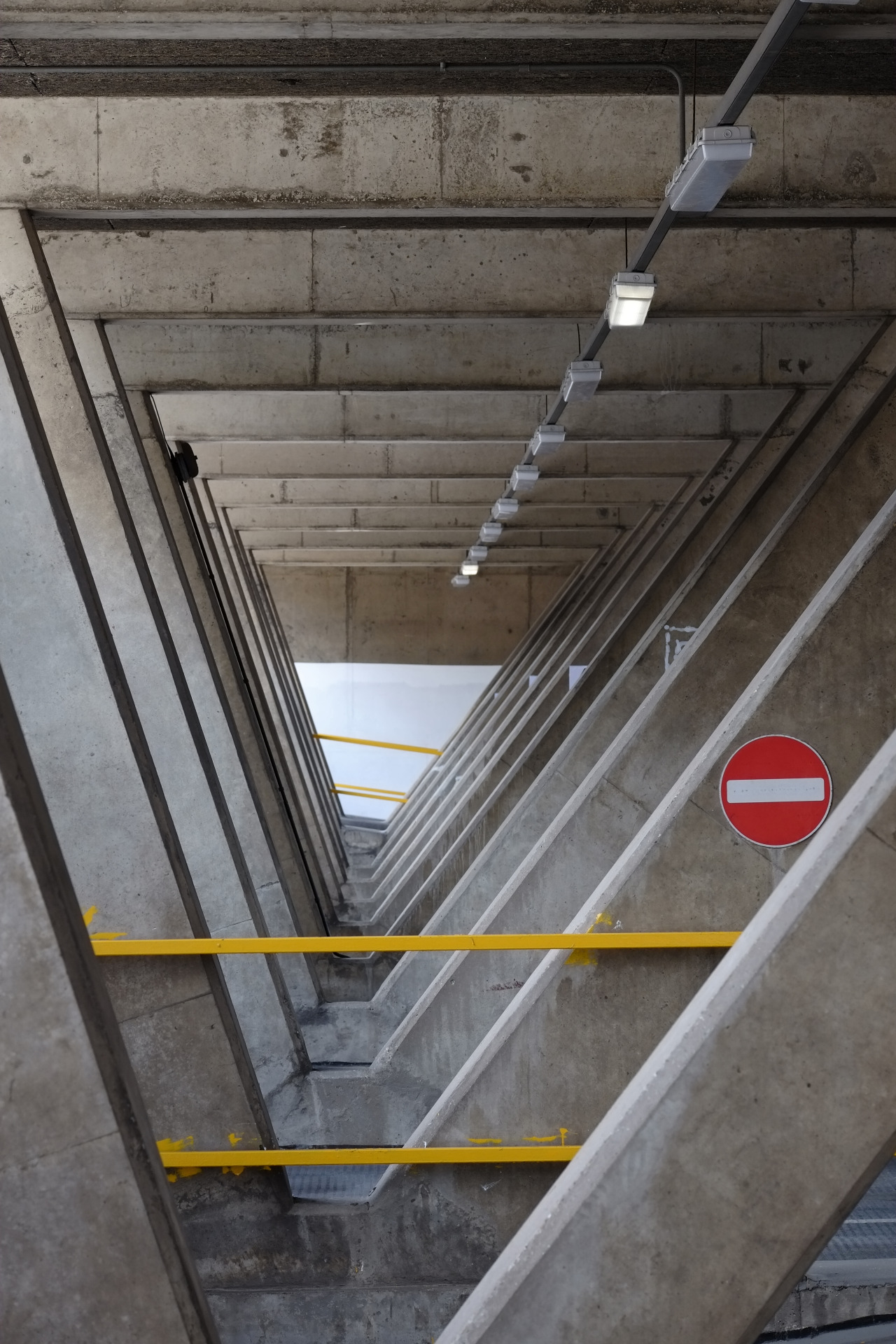 Archillect ID 374762