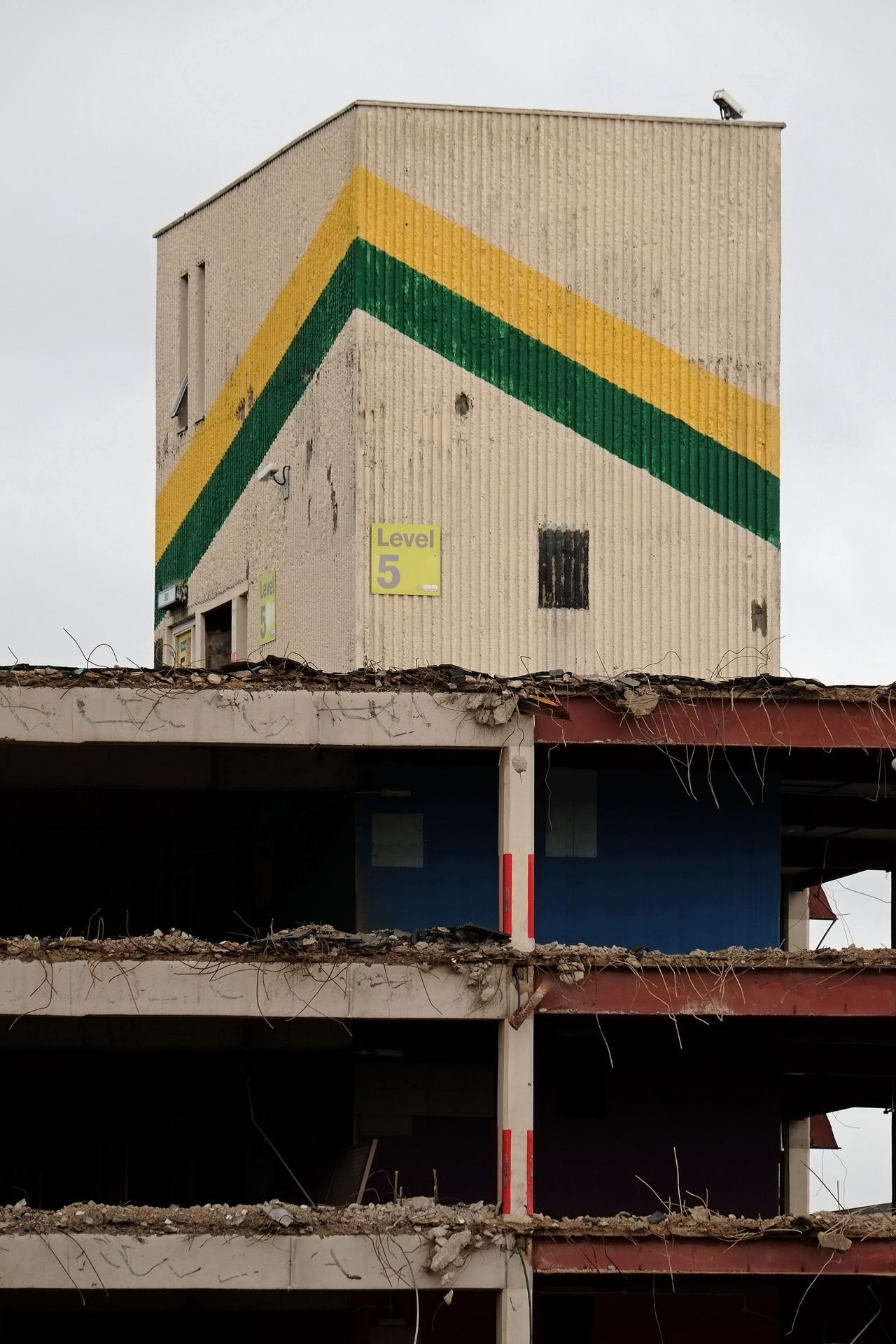 Archillect ID 374800