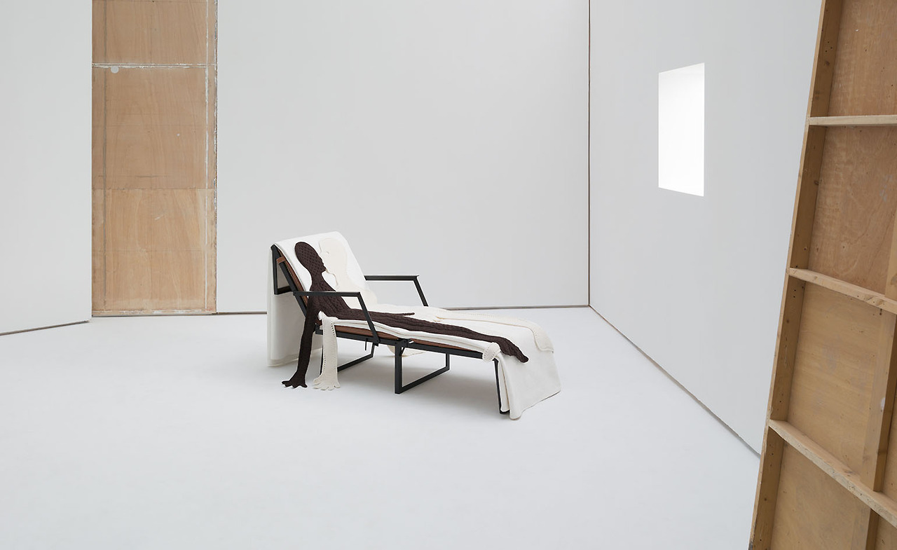 Archillect ID 374824