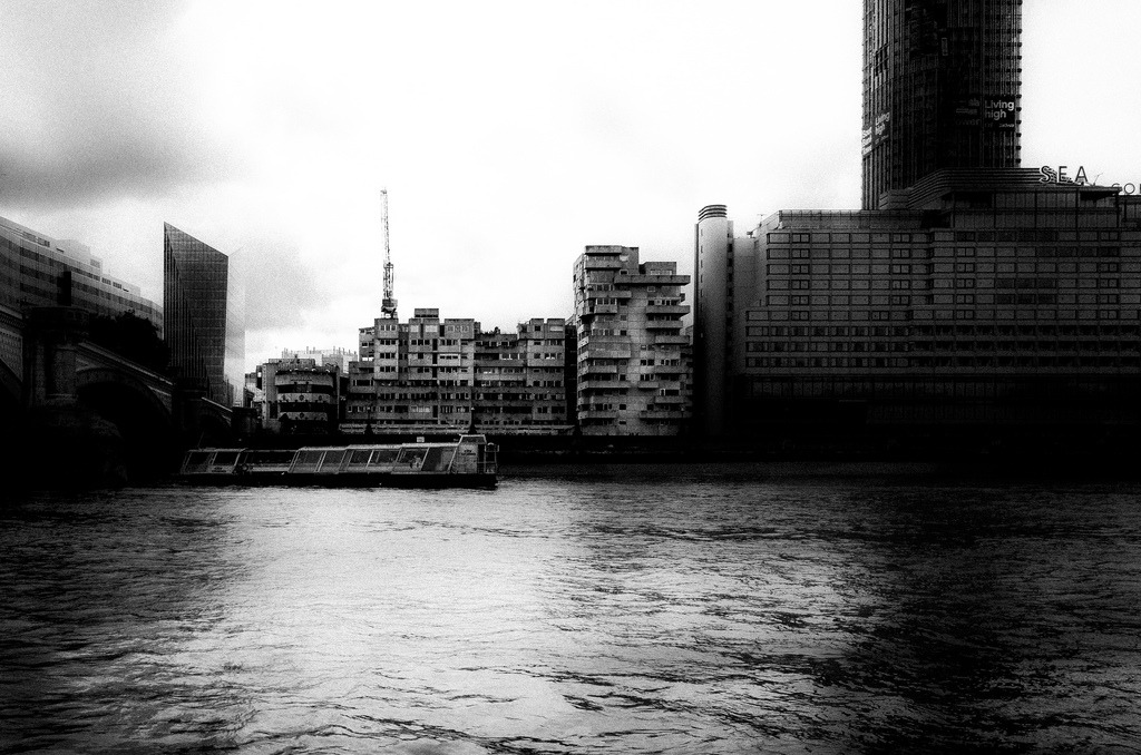 Archillect ID 374886