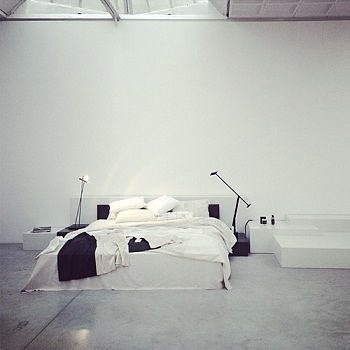 Archillect ID 374905