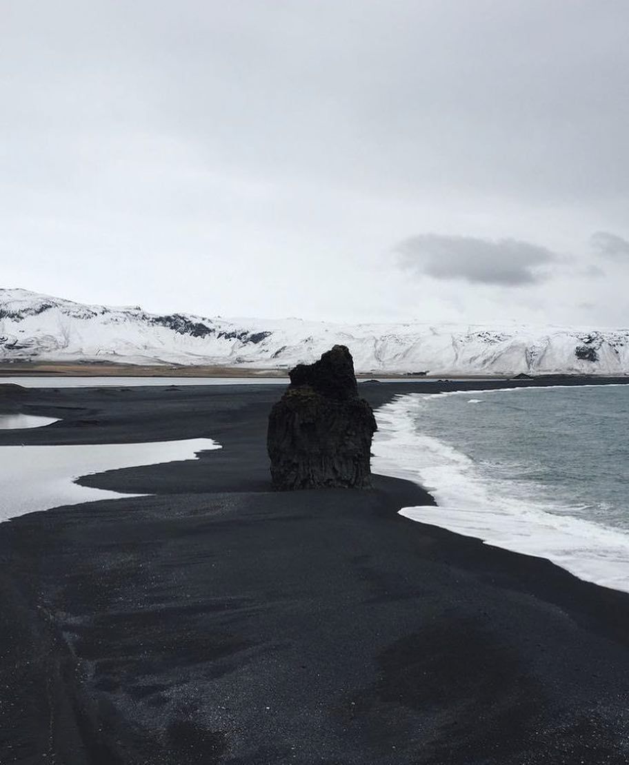 Archillect ID 374942