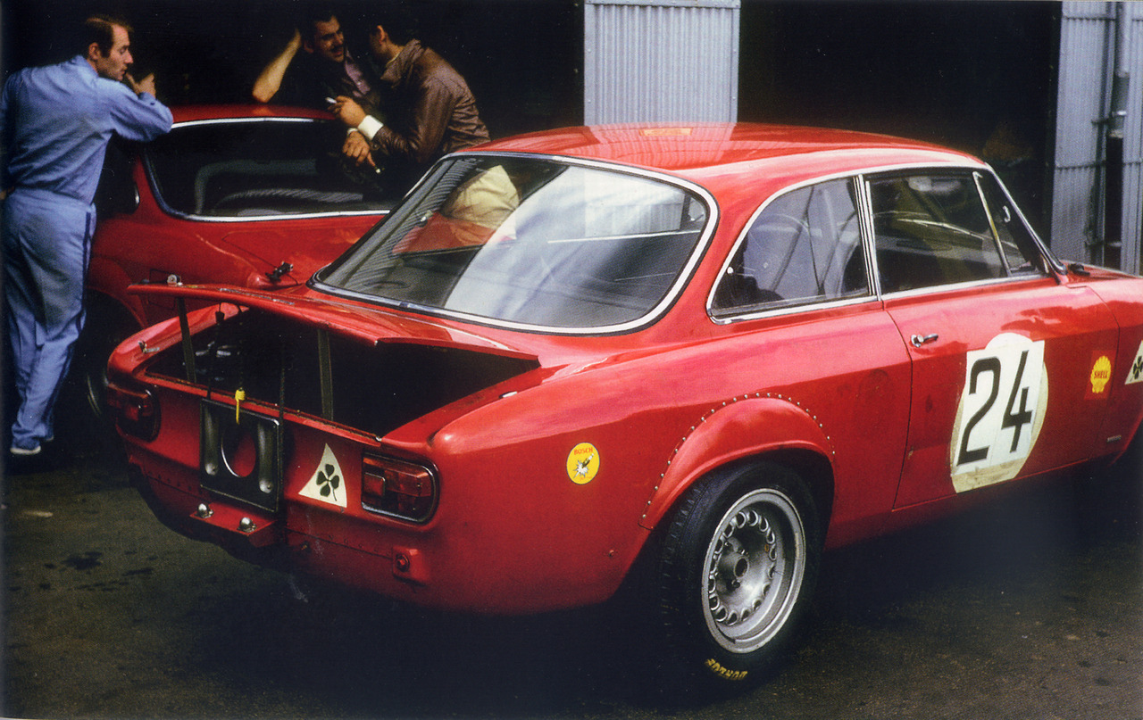 Archillect ID 375099