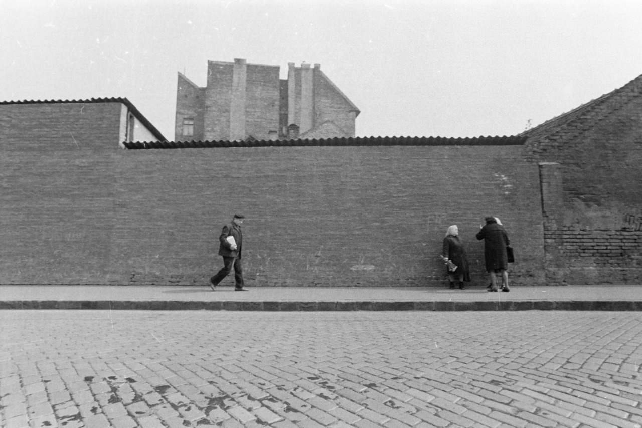 Archillect ID 375174