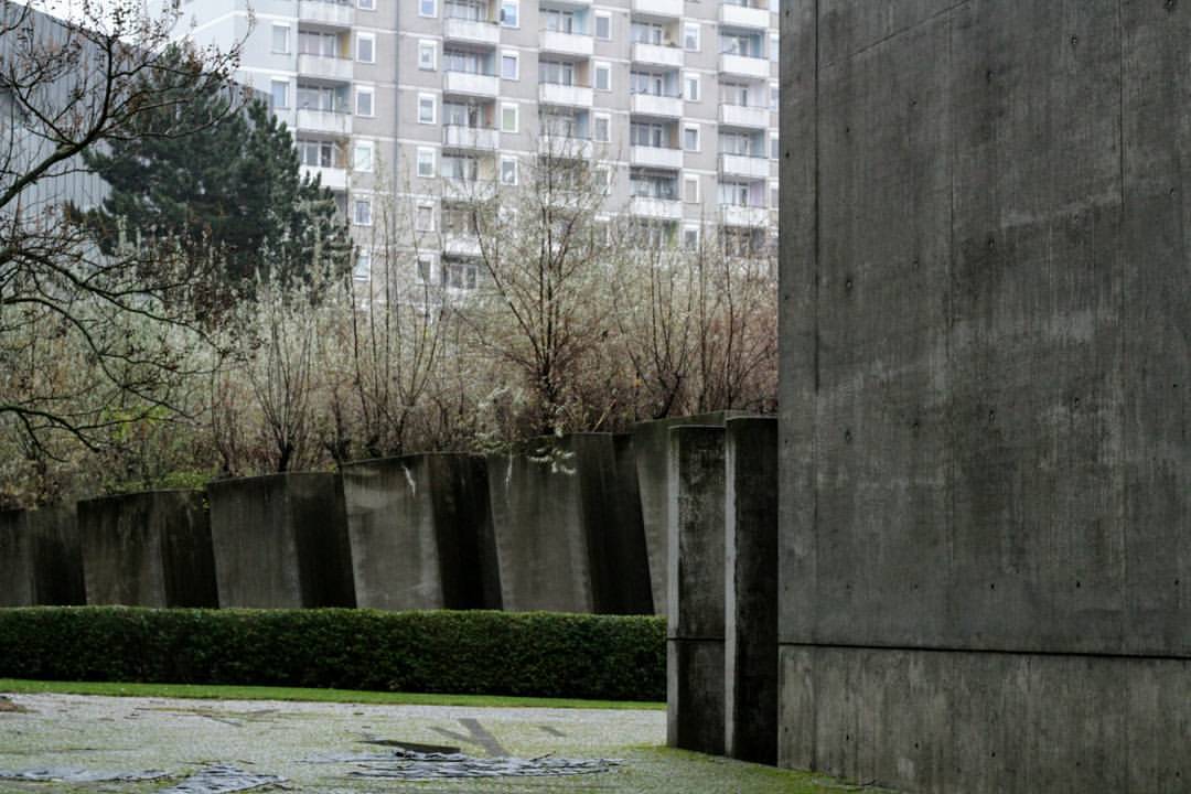 Archillect ID 375224