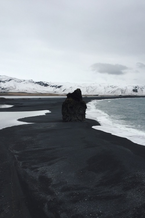 Archillect ID 375275