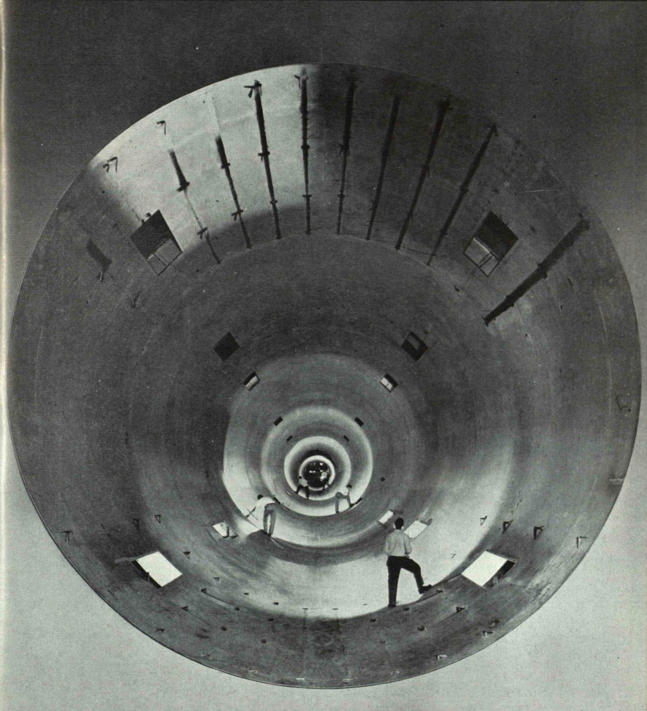 Archillect ID 375276